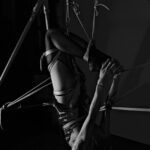 ¿Qué pasa cuando el arte ancestral se encuentra con la innovación moderna? ¡Pura magia erótica! Los juguetes de Lovense, expertos en placer controlado por app, se integran perfectamente en el Shibari.